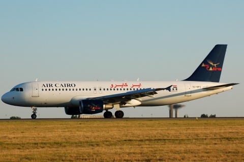 SU-BPU - A320-214 - Air Cairo - CDG - 04-08-2007