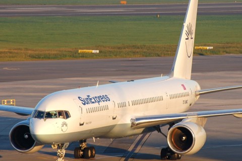 TC-SNC - 757-2Q8(WL) - SunExpress - WAW - 20-09-2007c