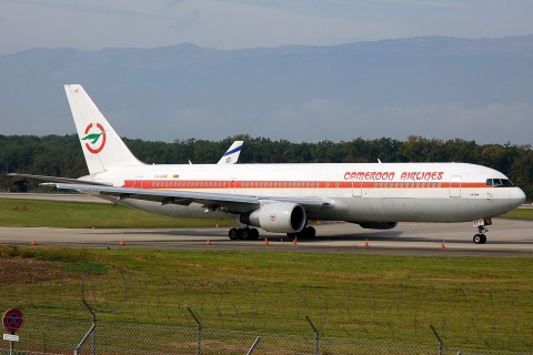 TJ-CAC - 767-33AER - Cameroon Airlines - GVA - 02-10-2007