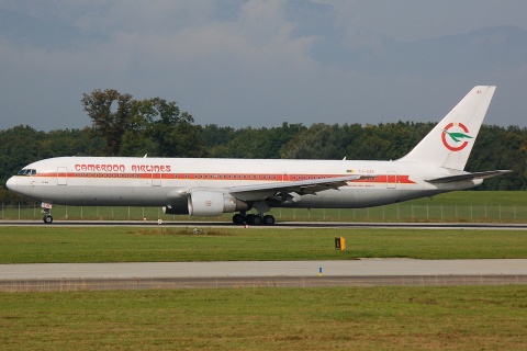 TJ-CAC - 767-33AER - Cameroon Airlines - GVA - 02-10-2007b