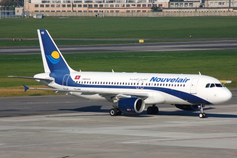 TS-INB - A320-214 - Nouvelair Tunisie - WAW - 20-09-2007