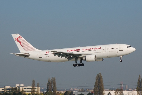TS-IPA - A300-605R - Tunisair - ORY - 09-04-2007