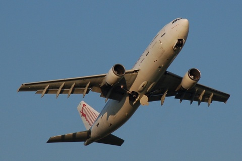 TS-IPA - A300-605R - Tunisair - ORY - 09-04-2007b