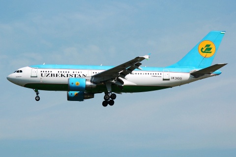UK-31001 - A310-324 - Uzbekistan Airways - FRA - 21-05-2007