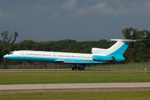 UN-85713 - Tupolev Tu-154M - Berkut - GVA - 02-10-2007