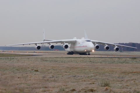 UR-82060 - Antonov An-225 - Antonov Design Bureau - GKE - 14-12-2007b