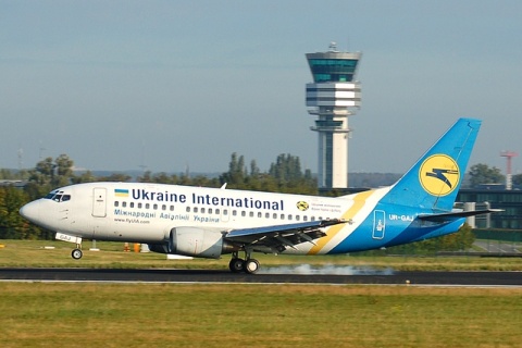 UR-GAJ - 737-5Y0 - Ukraine International Airlines - BRU - 16-09-2007
