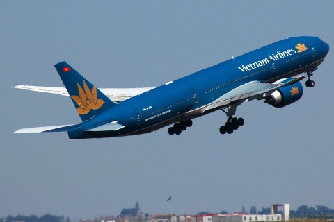 VN-A149 - 777-2Q8(ER) - Vietnam Airlines - CDG - 05-08-2007