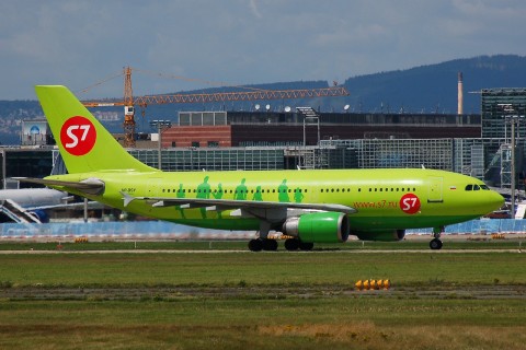 VP-BSY - A310-204 - S7 Airlines - FRA - 07-07-2007b