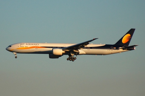 VT-JEA - 777-35R(ER) - Jet Airways - BRU - 01-05-2007