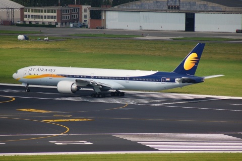 VT-JEA - 777-35R(ER) - Jet Airways - BRU - 16-08-2007