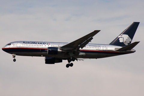 XA-TOJ - 767-283(ER) - Aeromexico - MAD - 07-10-2007