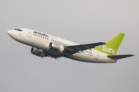 YL-BBA - 737-505 - Air Baltic - BRU - 11-03-2007