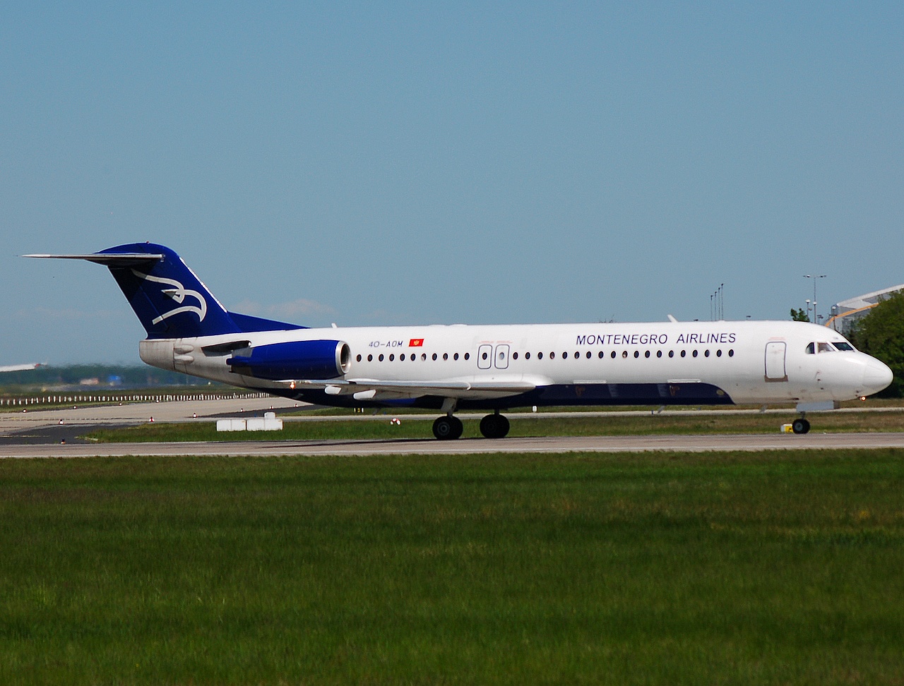 4O-AOM - Fokker 100 - Montenegro Airlines - FRA - 10-05-2008