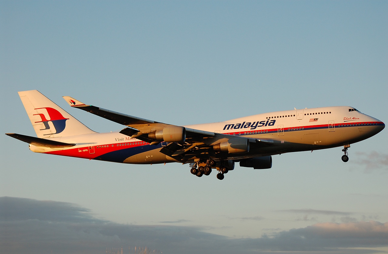 9M-MPB - 747-4H6 - Malaysia Airlines - LHR - 12-07-2008