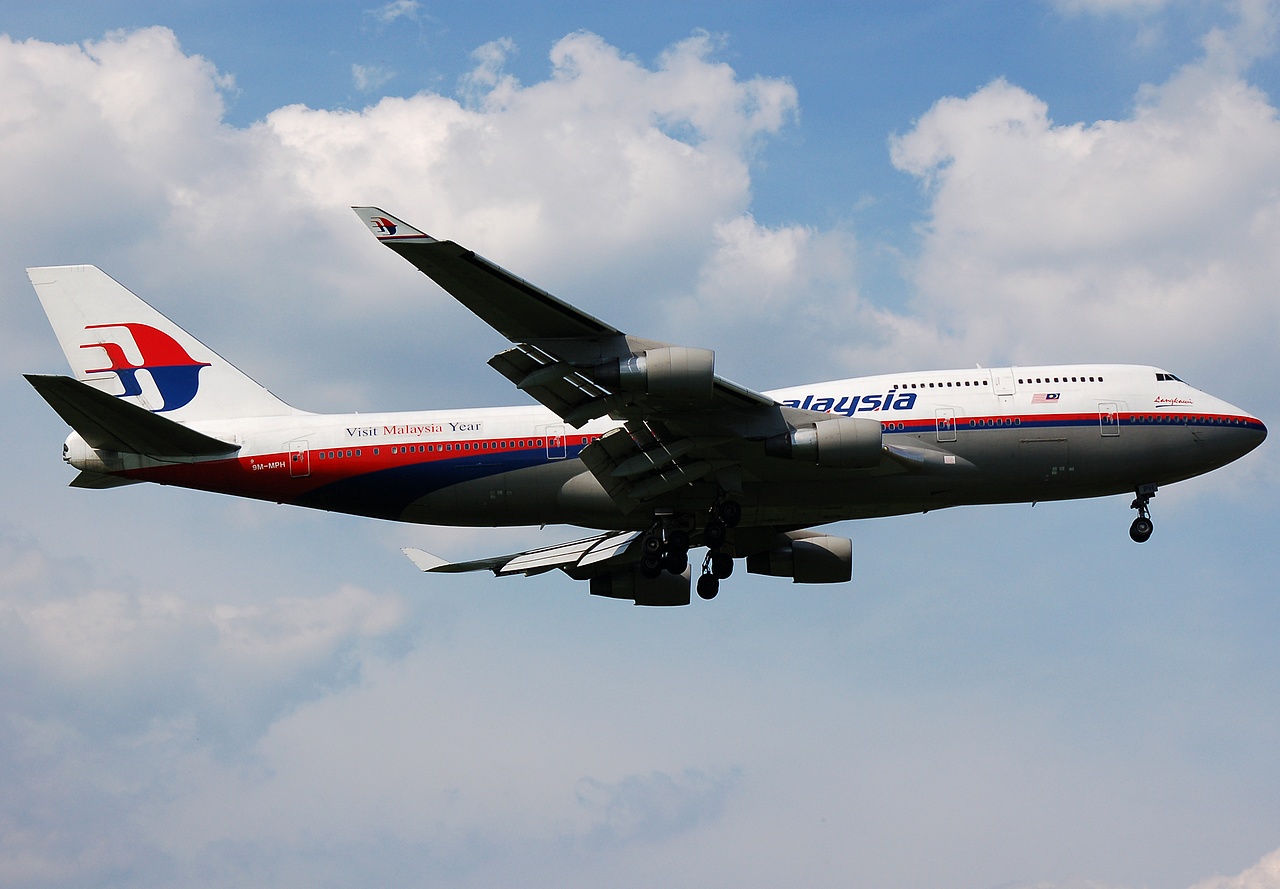 9M-MPH - 747-4H6 - Malaysia Airlines - LHR - 12-05-2008