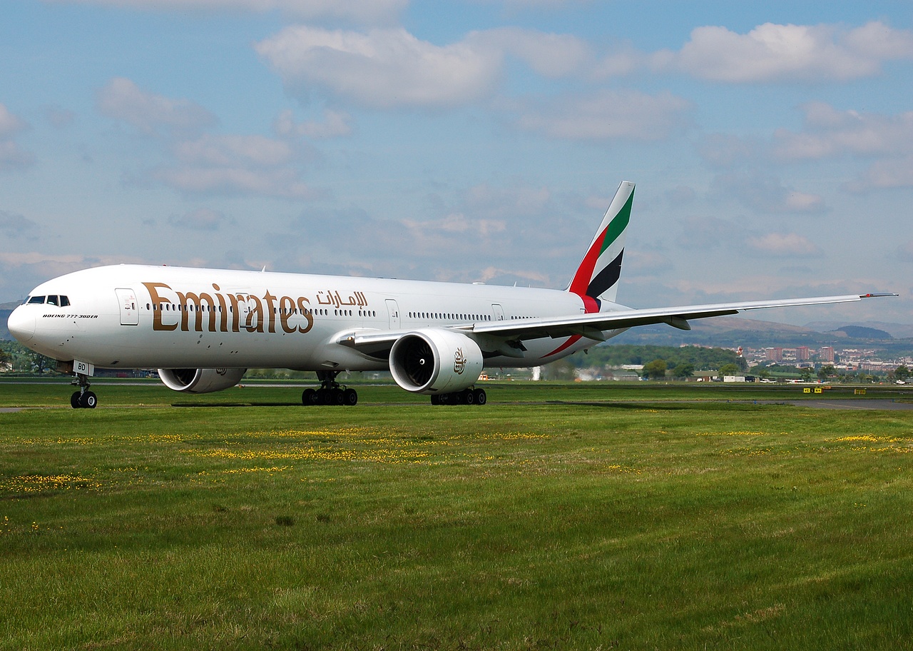 A6-EBD - 777-31H(ER) - Emirates - GLA - 16-05-2008