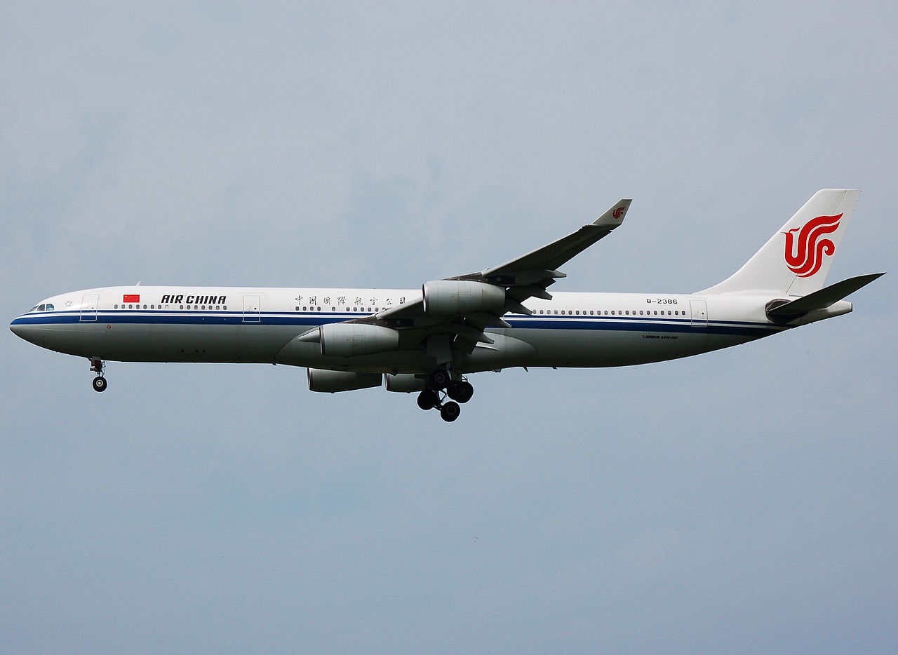 B-2386 - A340-313 - Air China - FCO - 11-06-2008