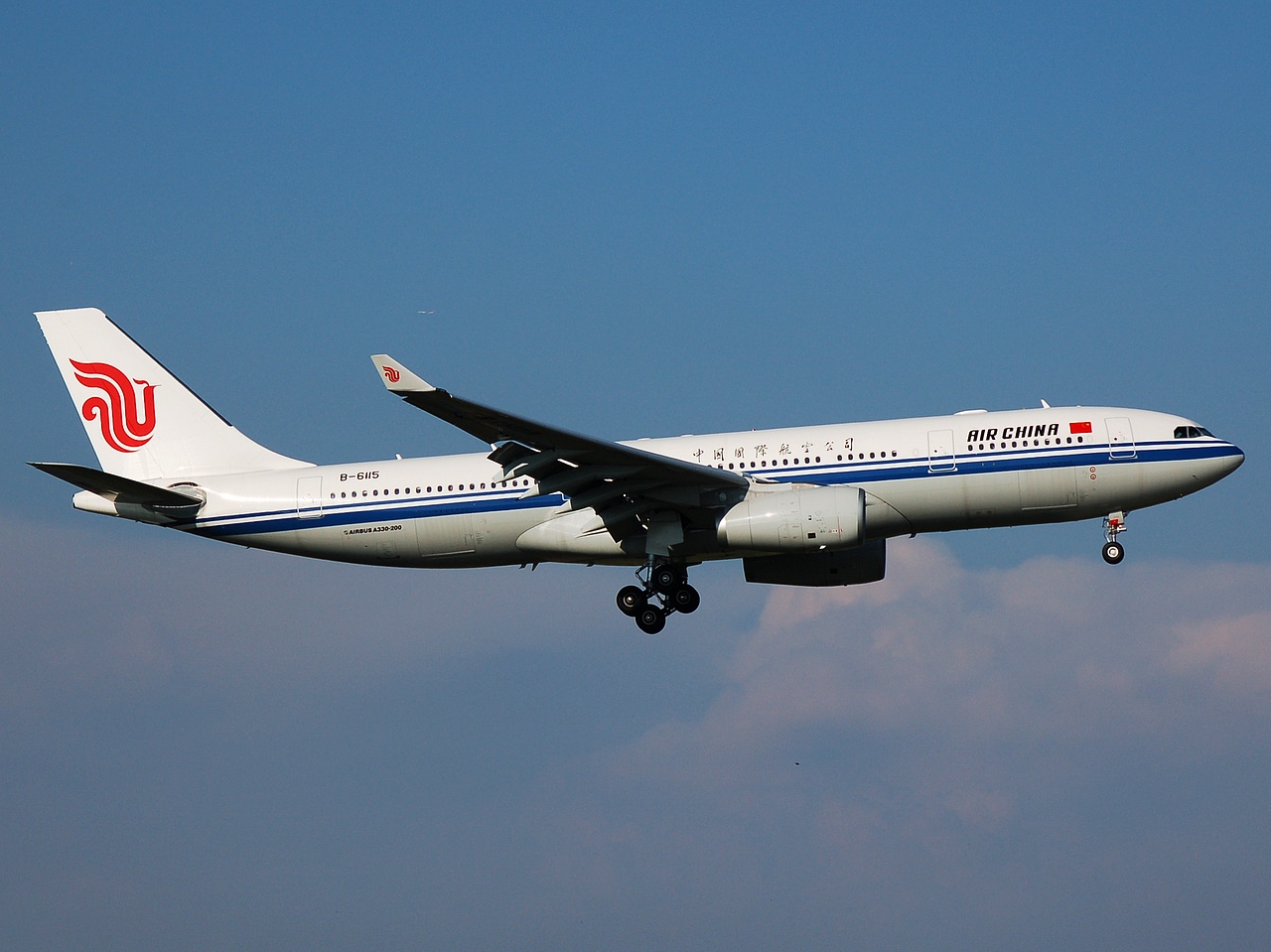 B-6115 - A330-243 - Air China - FCO - 10-06-2008