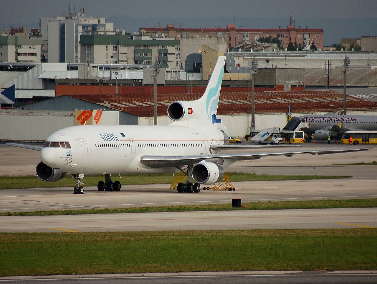 CS-TEB - L-1011 Tristar-500 - EuroAtlantic Airways - LIS - 28-05-2008