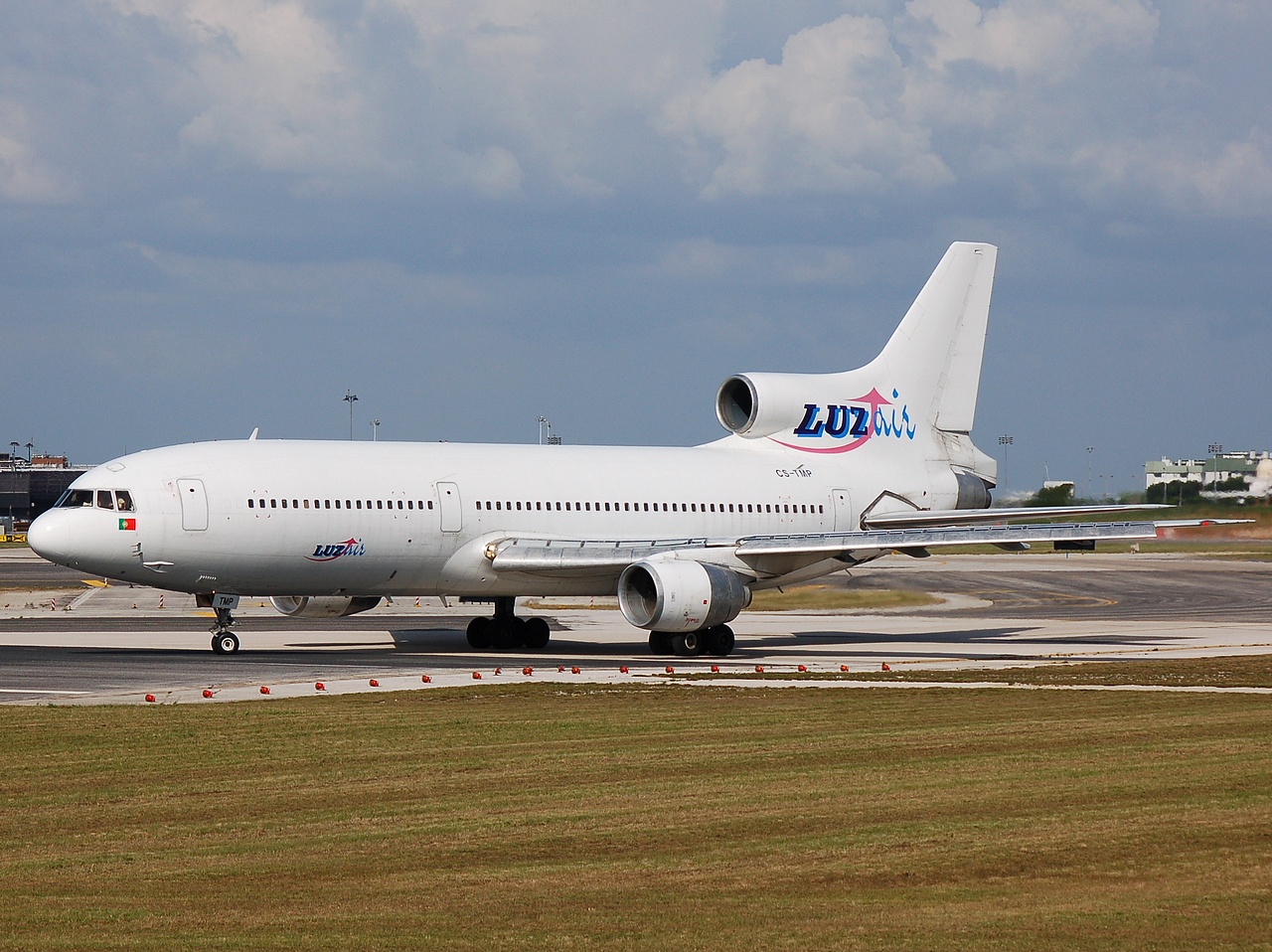 CS-TMP - L-1011 Tristar-500 - Luzair - LIS - 30-05-2008