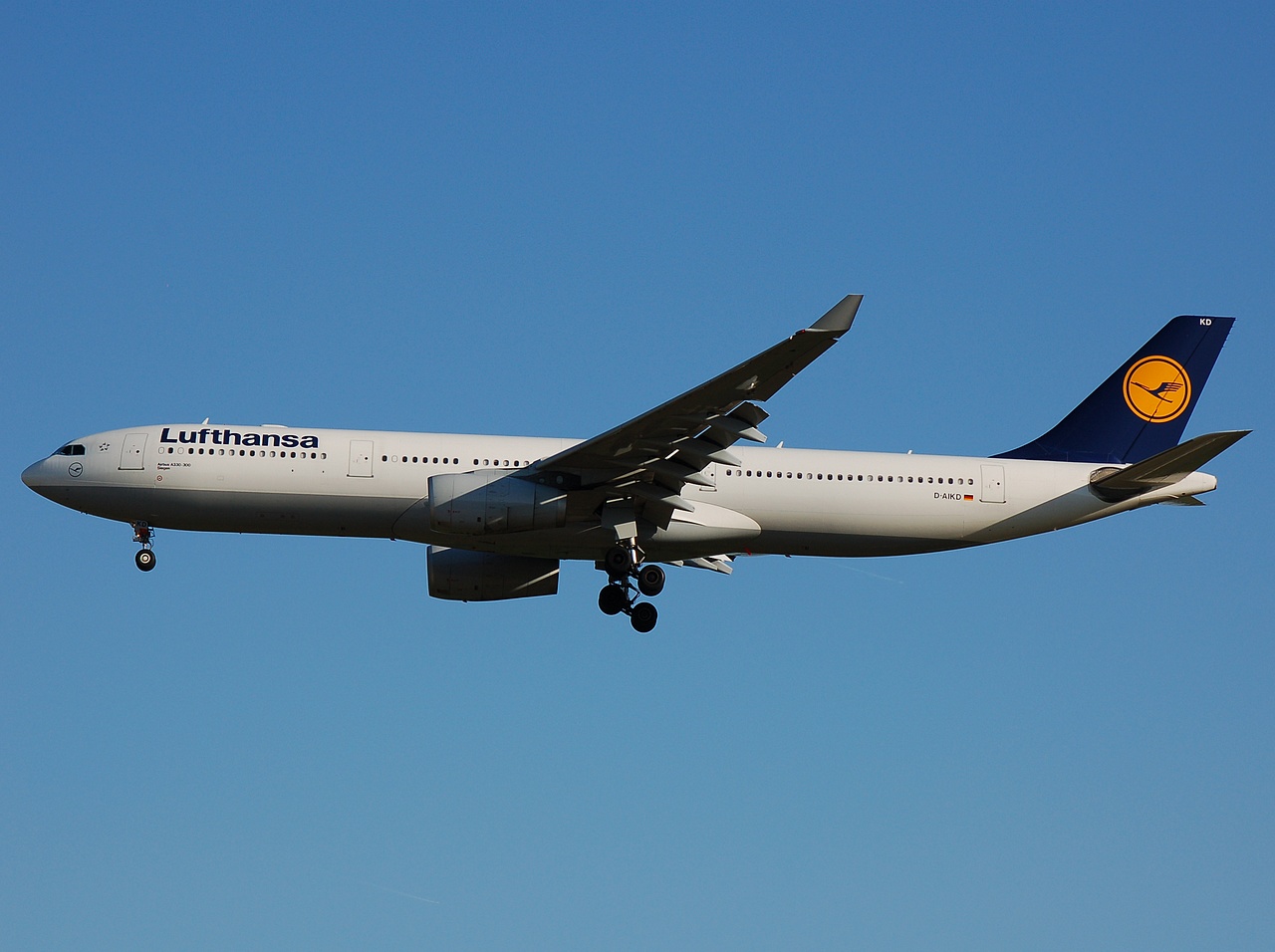 D-AIKD - A330-343 - Lufthansa - FRA - 10-05-2008