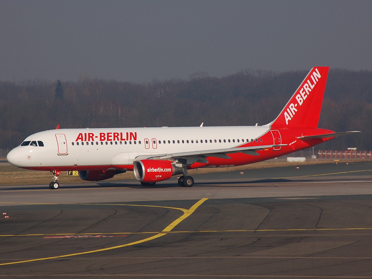 D-ALTB - A320-214 - Air Berlin - DUS - 18-02-2008b
