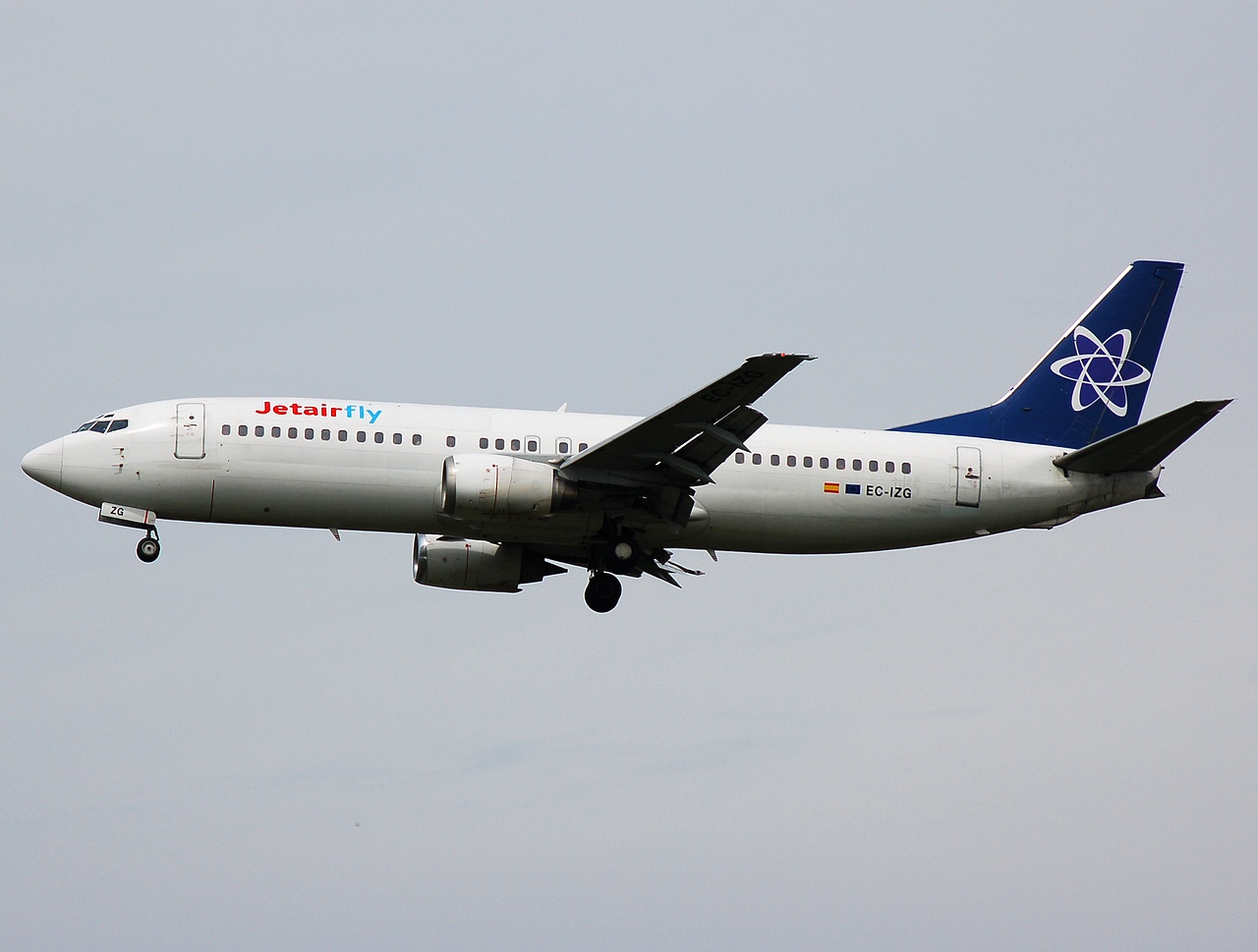 EC-IZG - 737-46J - JetairFly - BRU - 27-04-2008