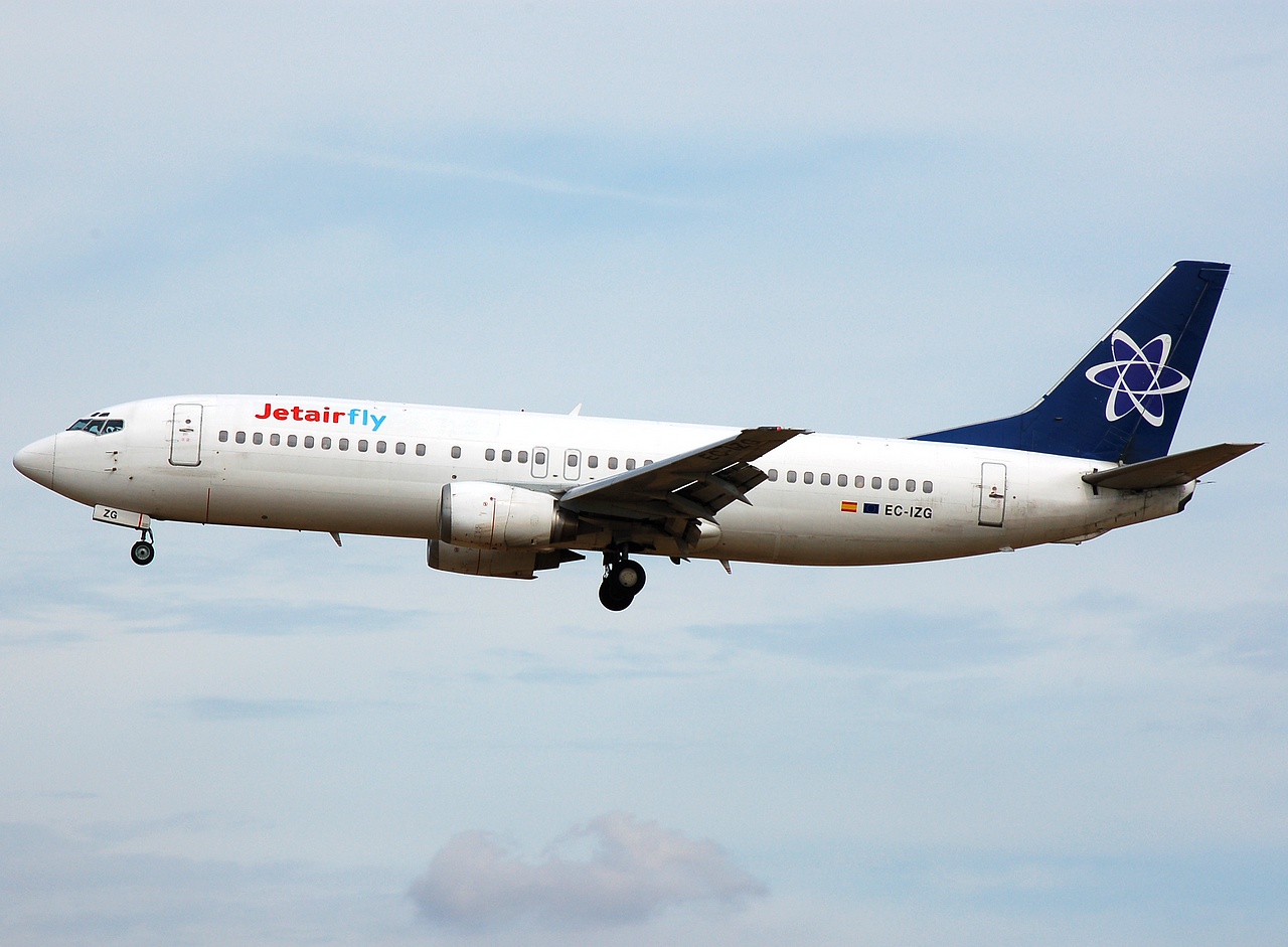 EC-IZG - 737-46J - JetairFly - BRU - 16-08-2008
