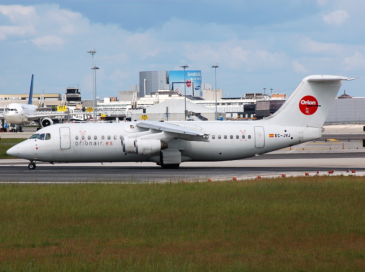 EC-JVJ - BAe 146-300 - Orion Air - LIS - 29-05-2008