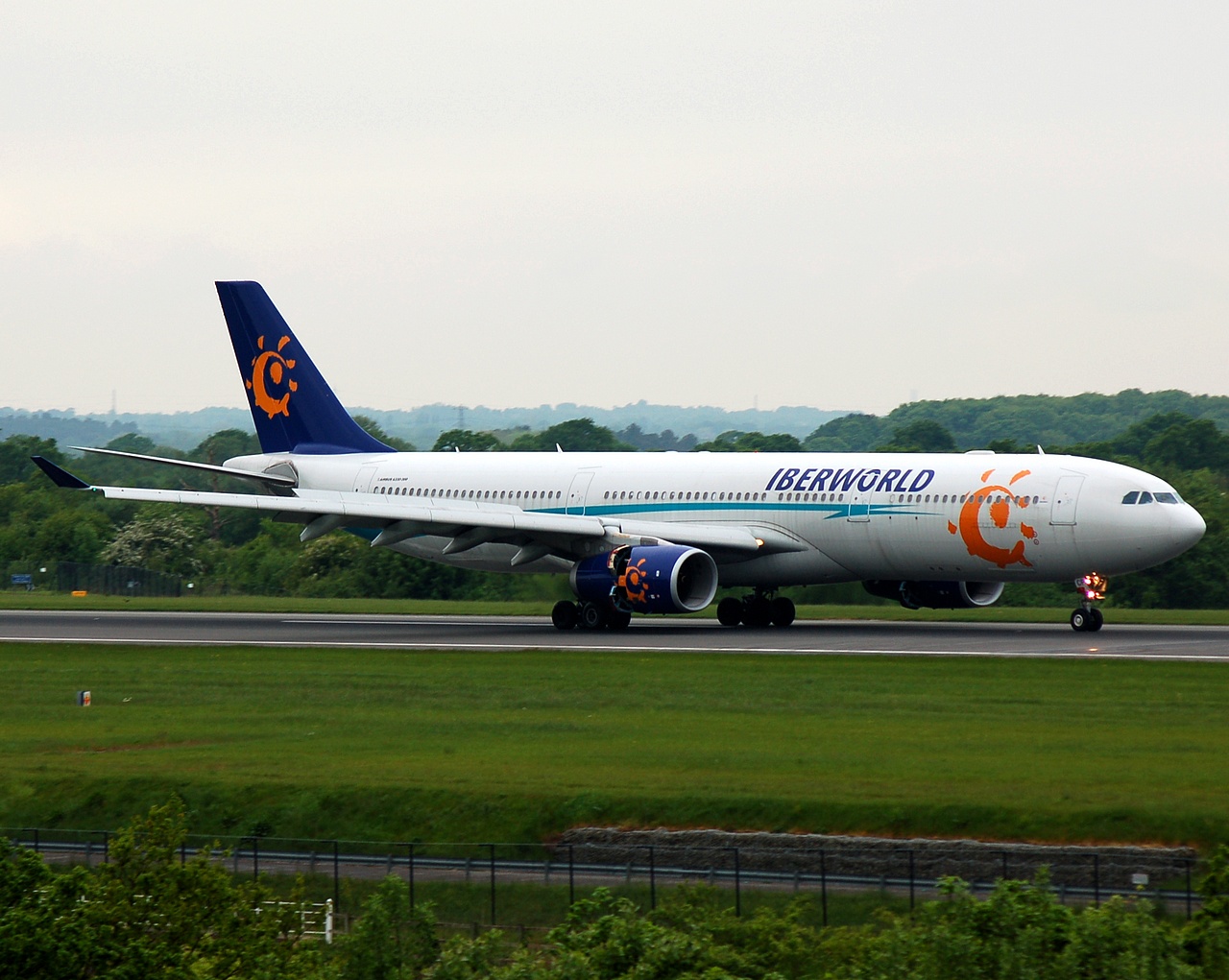 EC-KCP - A330-343 - berworld - MAN - 17-05-2008