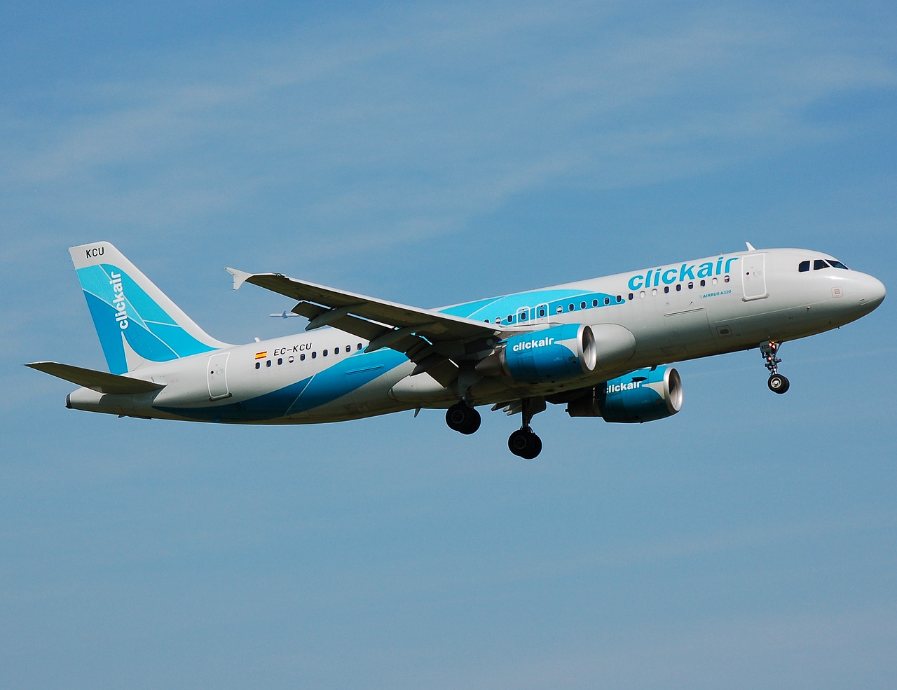 EC-KCU - A320-216 - Clickair - LGW - 13-05-2008