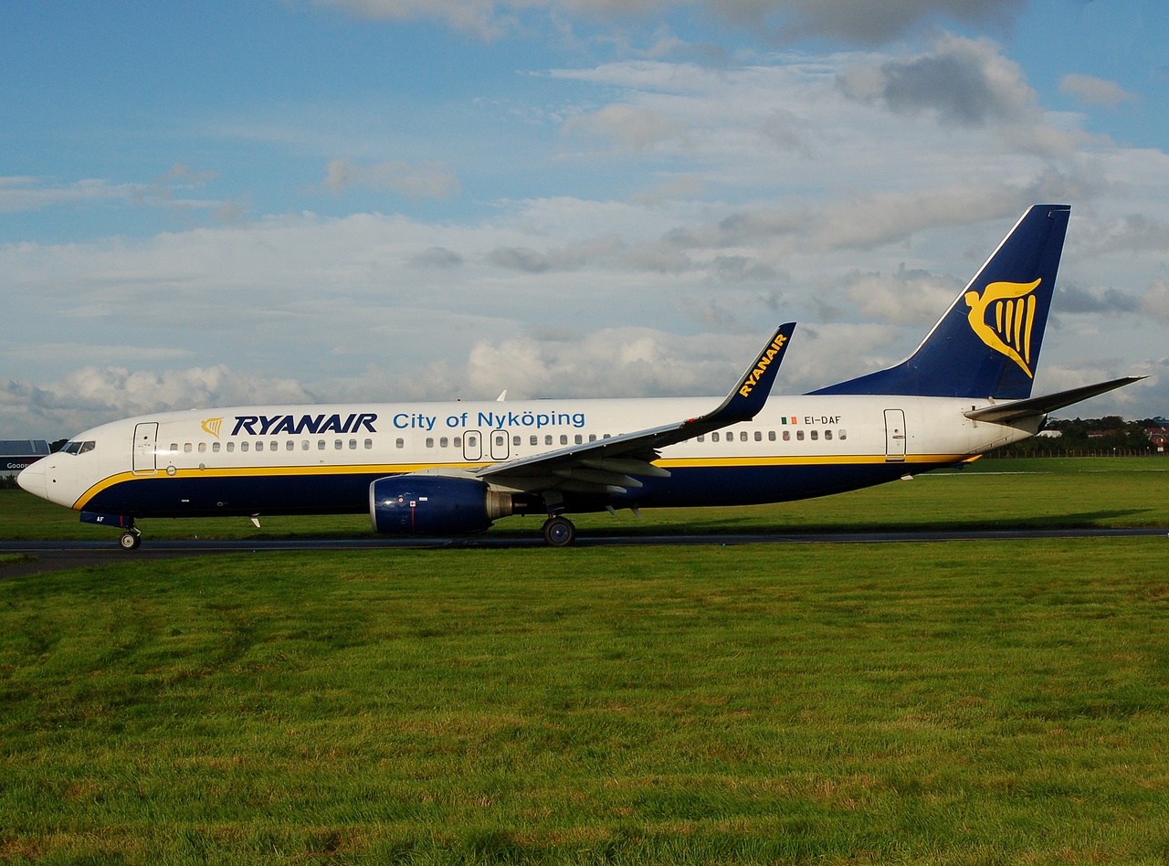 EI-DAF - 737-8AS(WL) - Ryanair - PIK - 09-09-2008