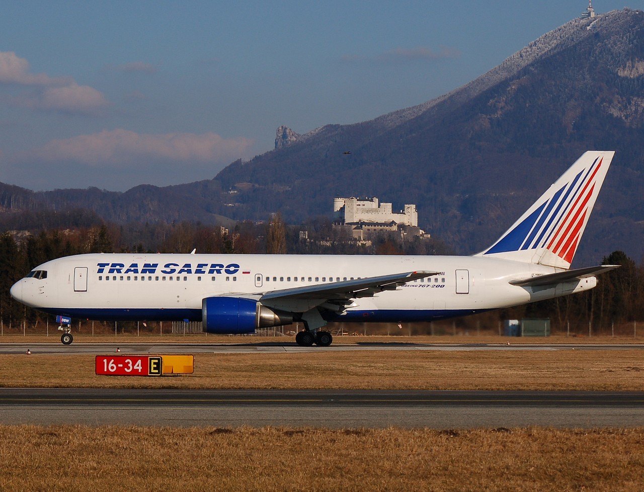 EI-DBW - 767-201(ER) - Transaero Airlines - SZG - 16-02-2008b