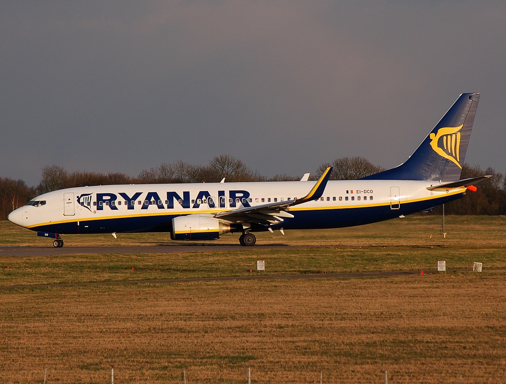 EI-DCO - 737-8AS(WL) - Ryanair - STN - 04-03-2008