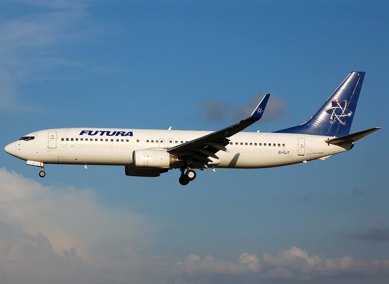 EI-DJT - 737-86N(WL) - Futura International - LIS - 30-05-2008