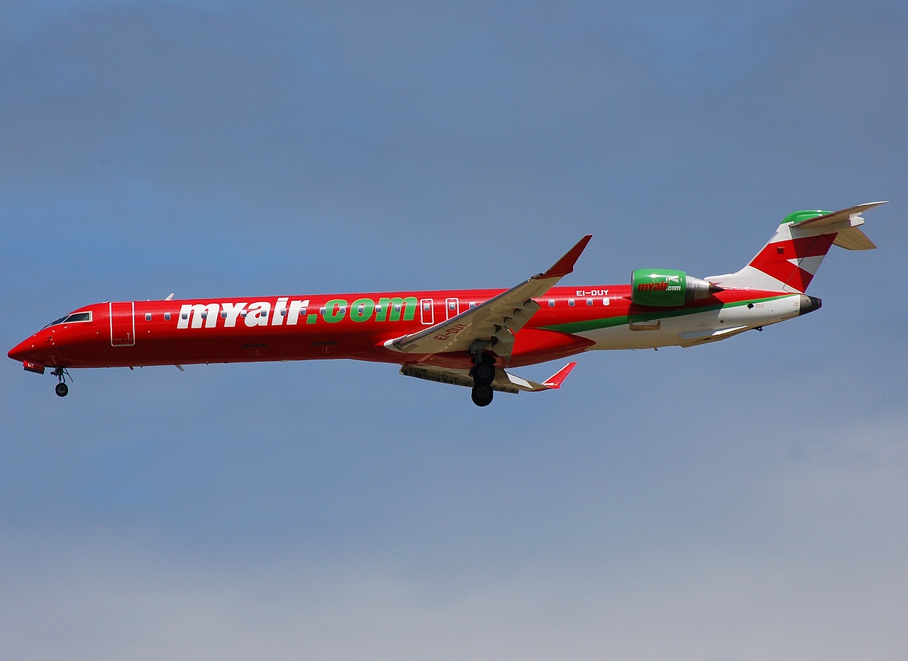 EI-DUY - CRJ-900ER - Myair - CDG - 09-07-2008