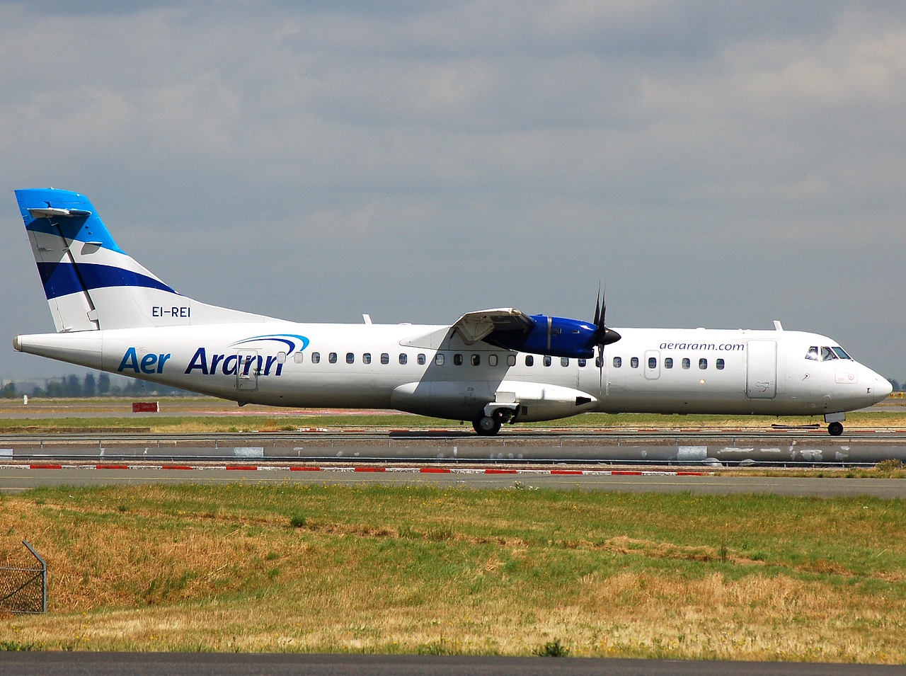 EI-REI - ATR 72-201 - Aer Arann - CDG - 09-07-2008