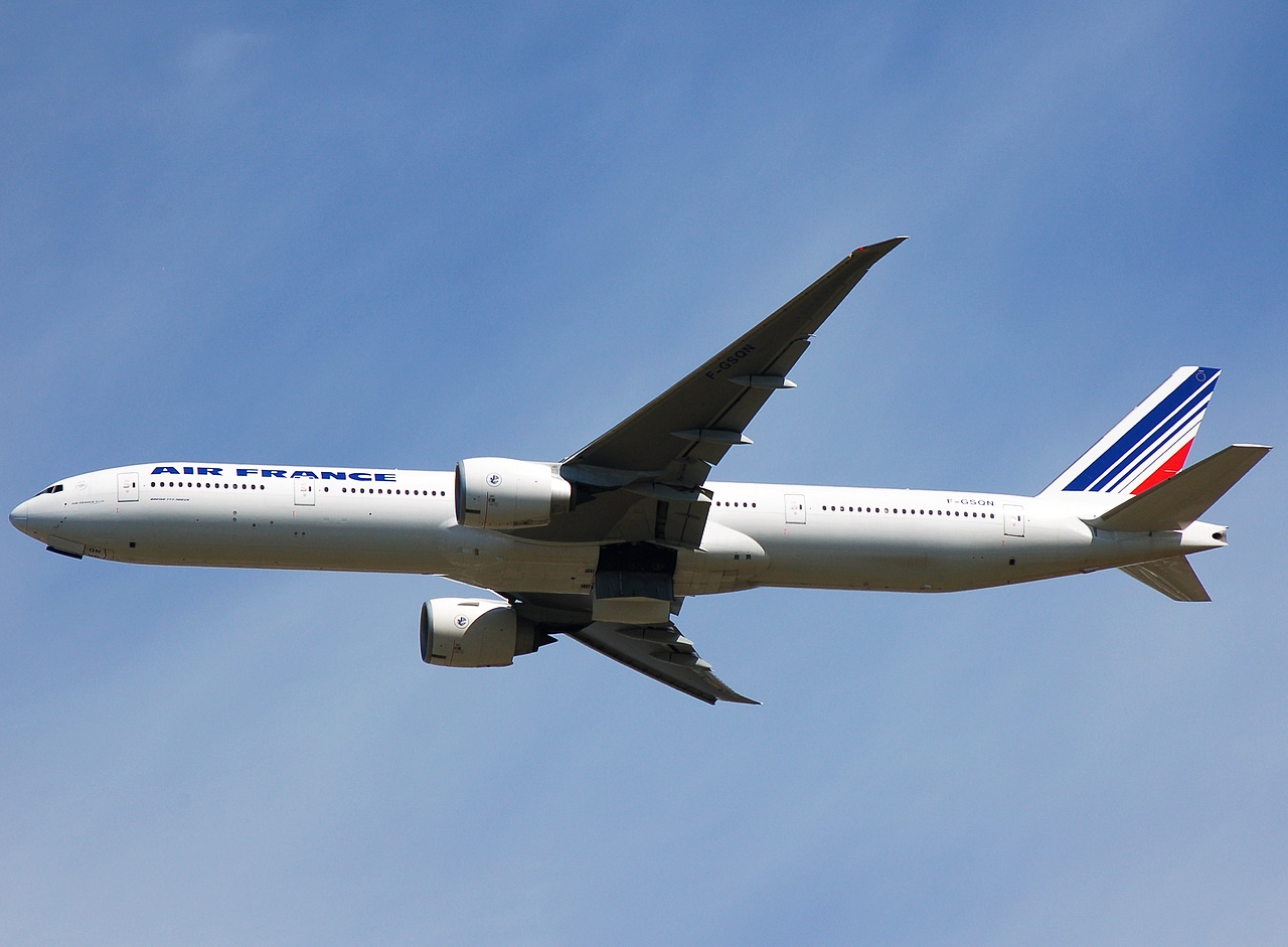 F-GSQN - 777-328(ER) - Air France - ORY - 10-07-2008