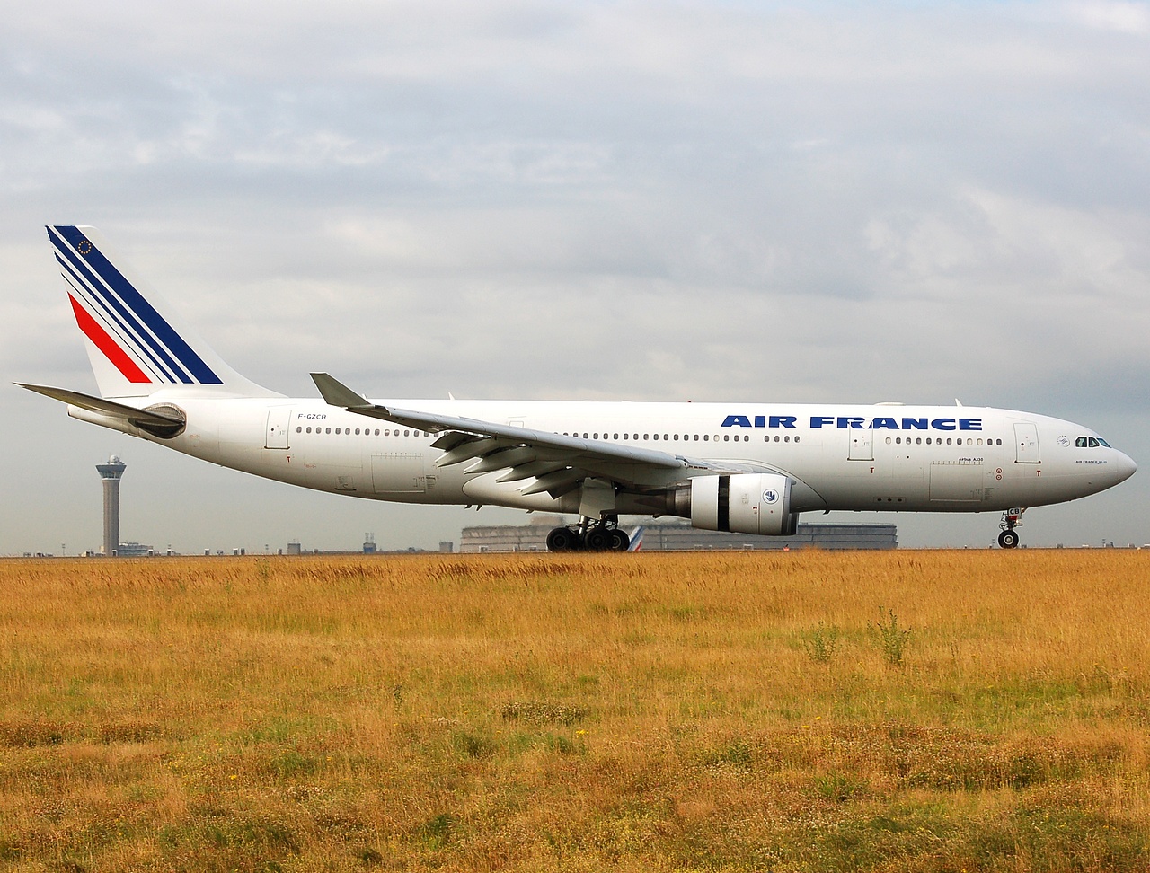 F-GZCB - A330-203 - Air France - CDG - 09-07-2008