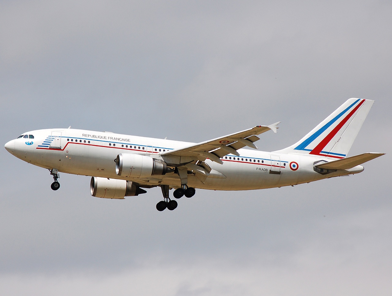 F-RADB - A310-304 - French Air Force-Armee de lAir - CDG - 09-07-2008