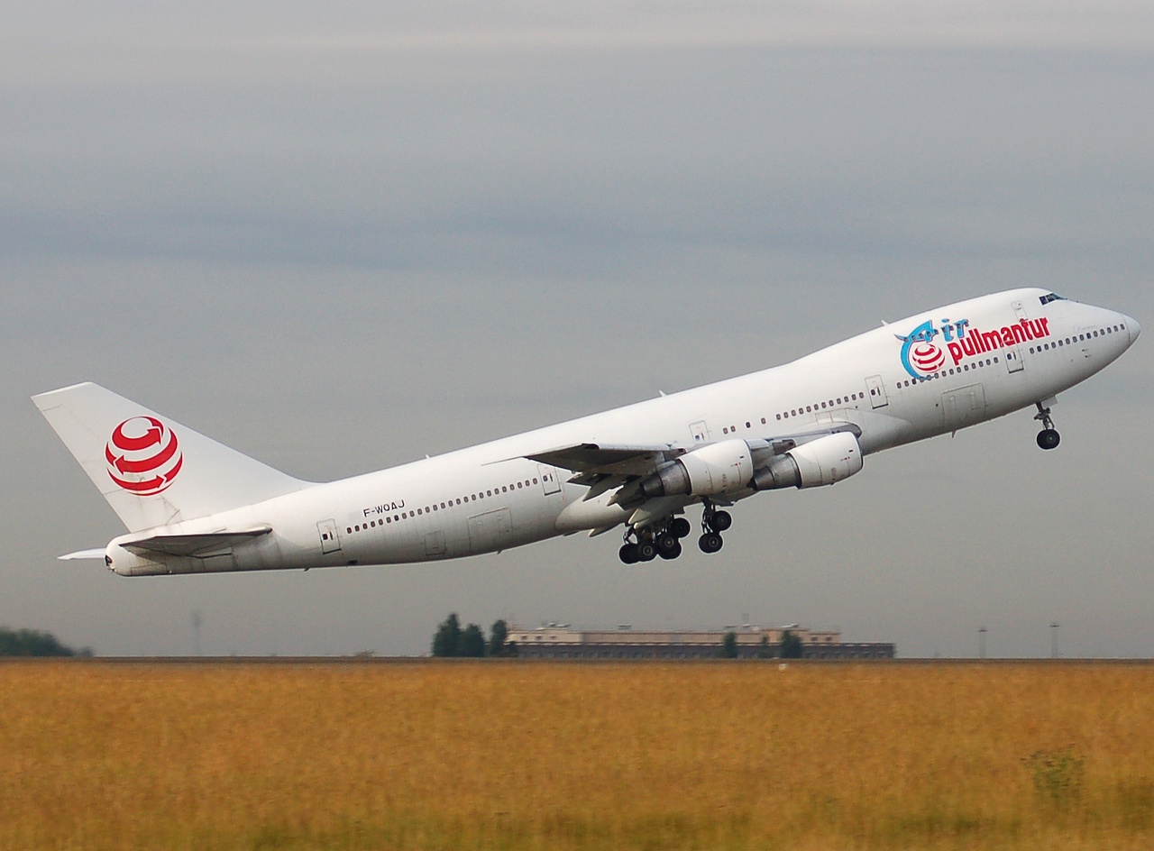 F-WOAJ - 747-228BM - Air Pullmantur - CDG - 09-07-2008