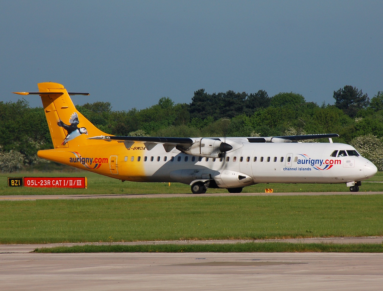 G-BWDA - ATR 72-202 - Aurigny Air Services - MAN - 14-05-2008