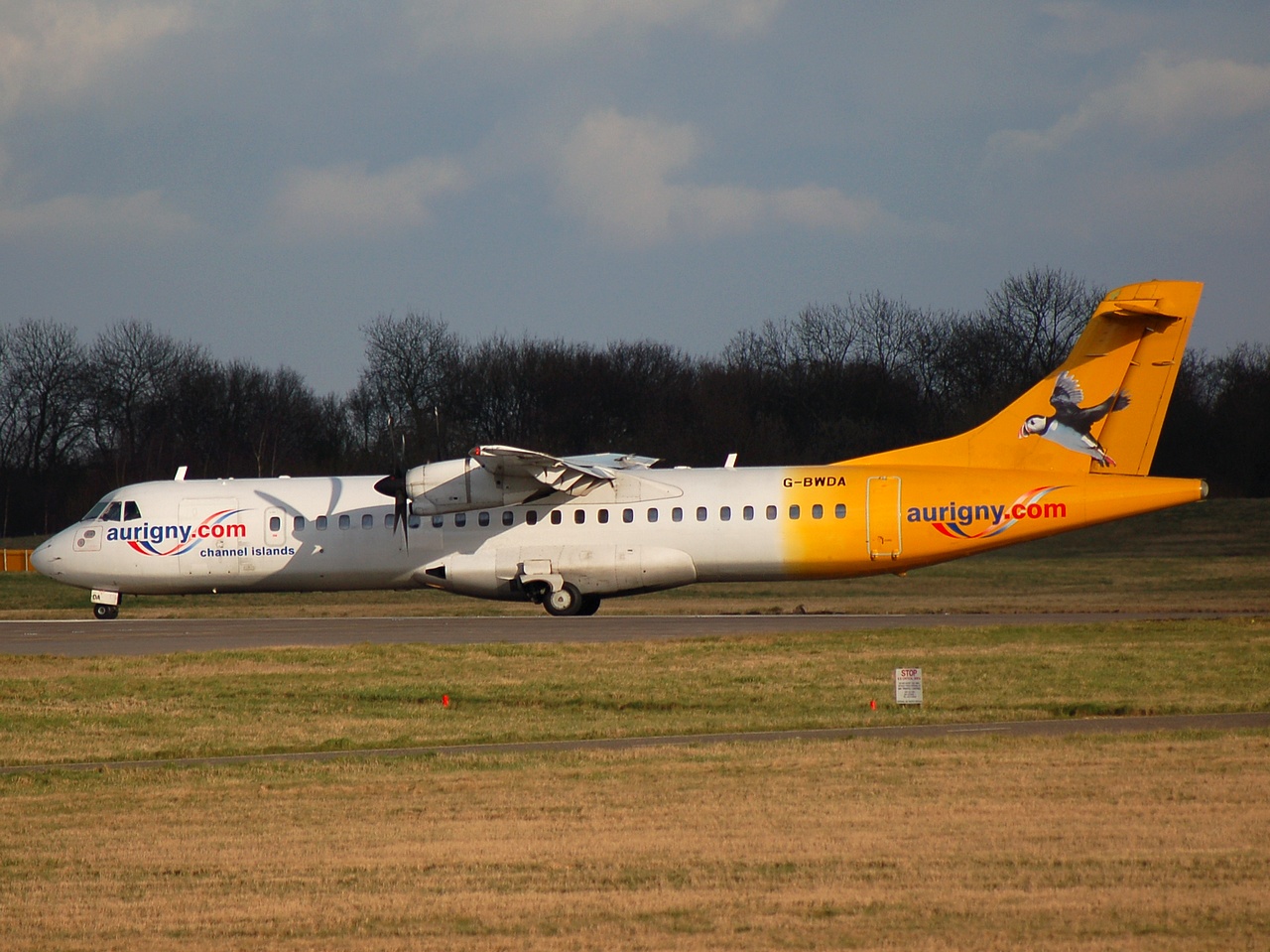 G-BWDA - ATR 72-202 - Aurigny Air Services - STN - 04-03-2008