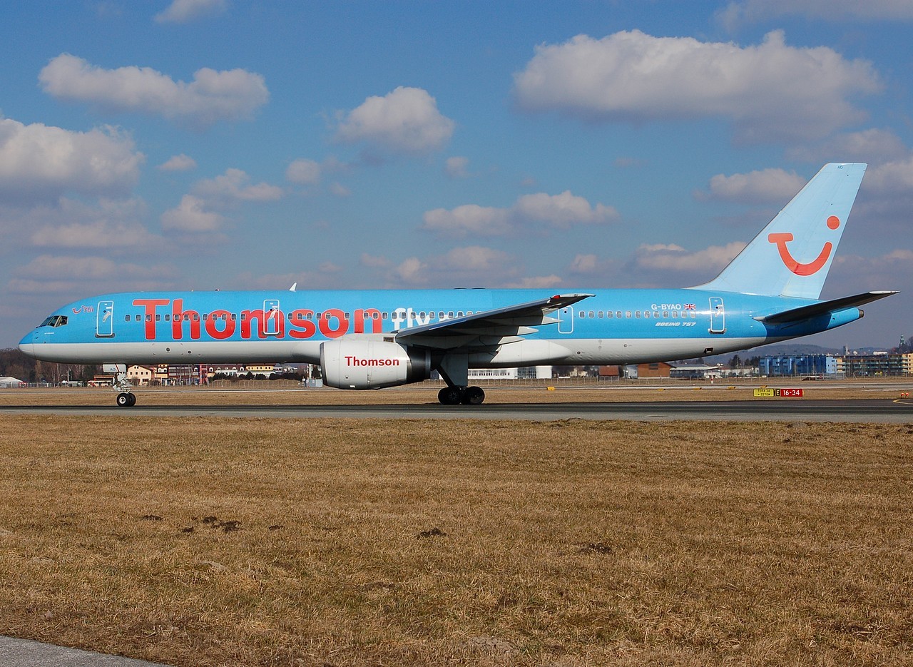 G-BYAO - 757-204 - Thomsonfly - SZG - 16-02-2008