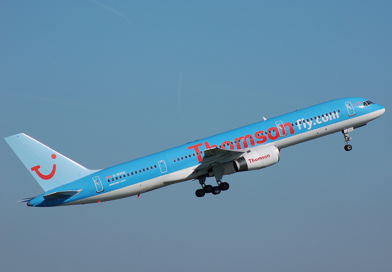 G-BYAS - 757-204 - Thomsonfly - MAN - 14-05-2008
