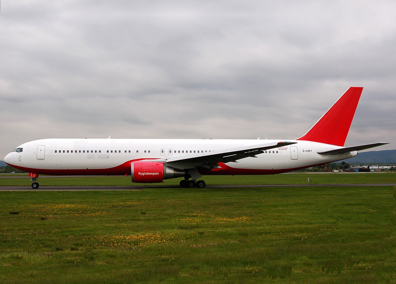 G-CDPT - 767-319(ER) - Flyglobespan - GLA - 16-05-2008