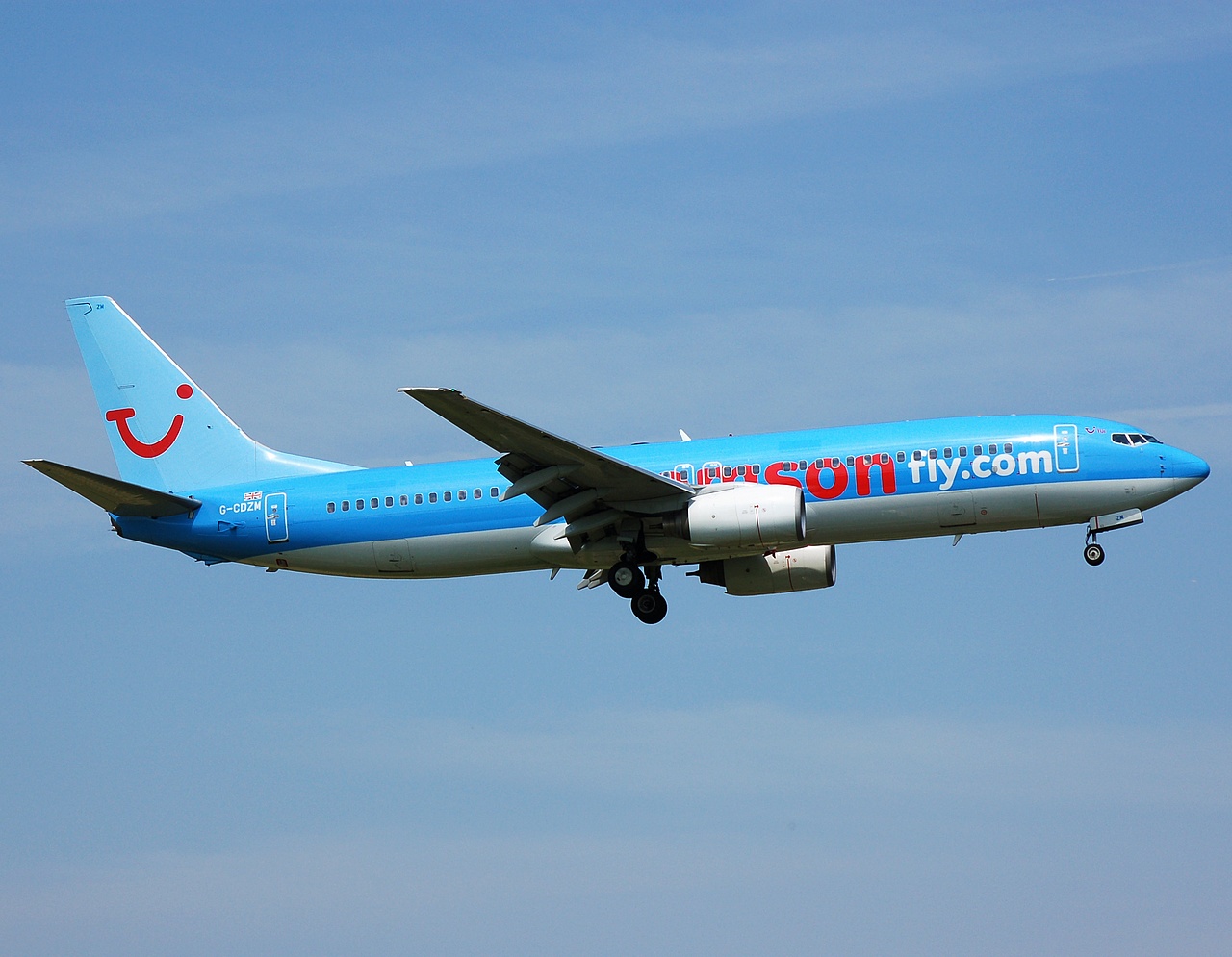 G-CDZM - 737-804 - Thomsonfly - LGW - 13-05-2008