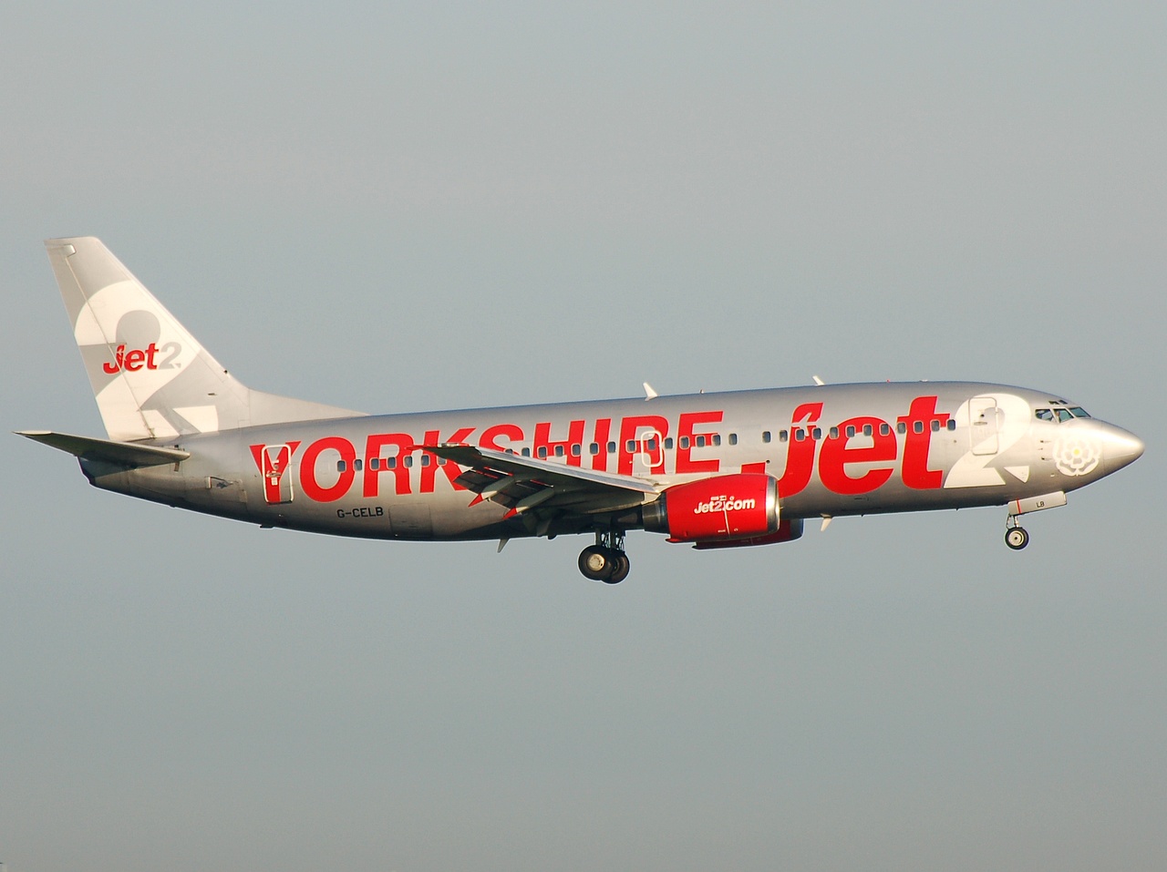 G-CELB - 737-377 - Jet2 - AMS - 20-09-2008