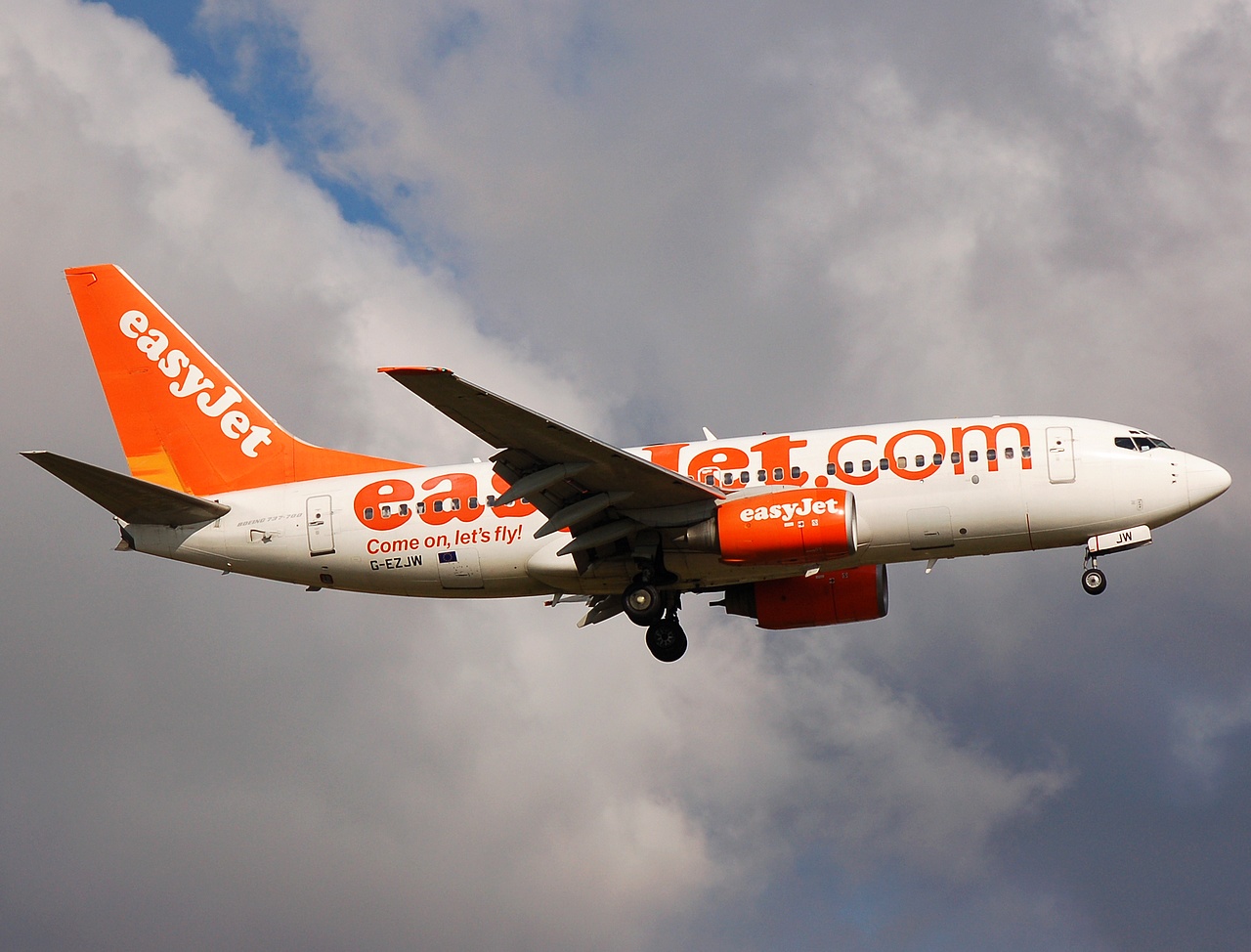 G-EZJW - 737-73V - easyJet - LIS - 31-05-2008